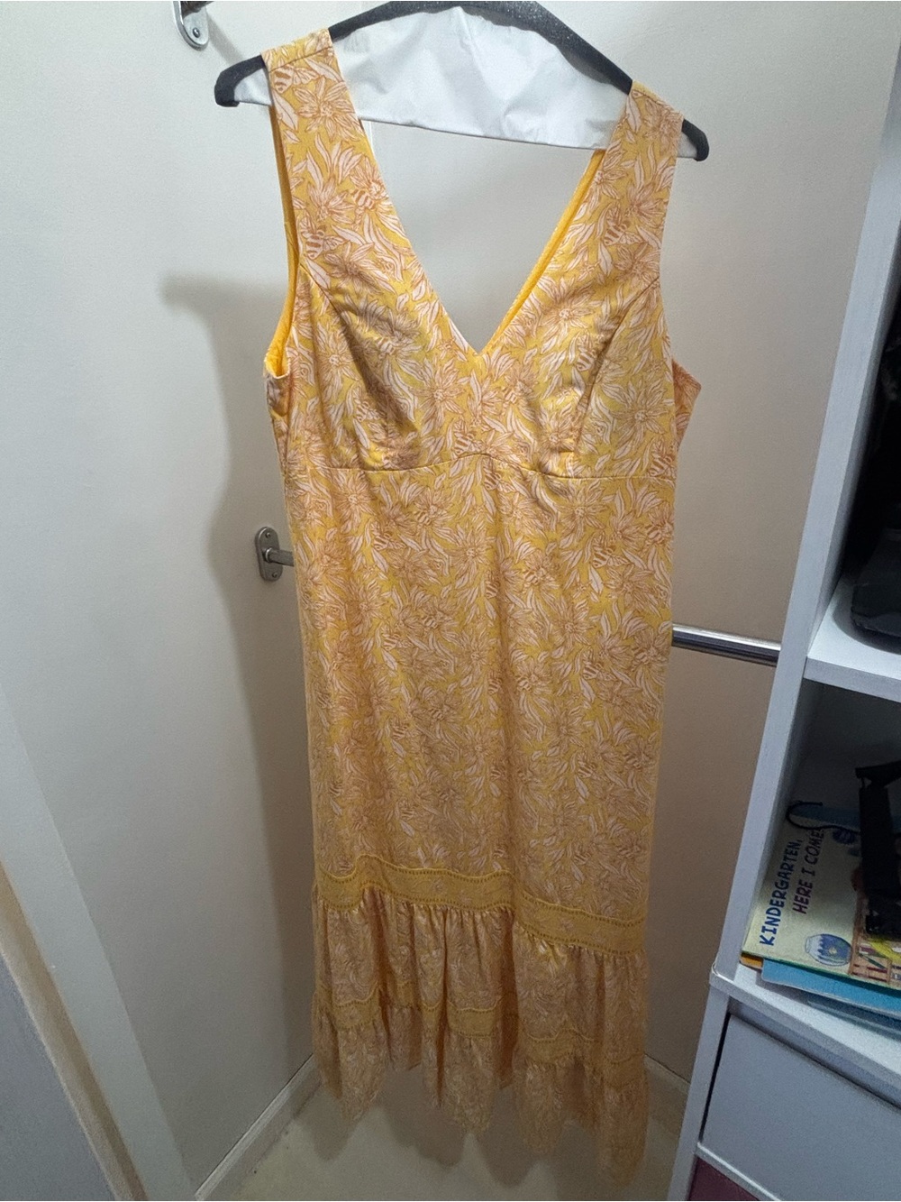 Lilly Pulitzer Avlyn Maxi Dress Honeycomb Hideaway Engineered, Like New - Picture 6 of 10